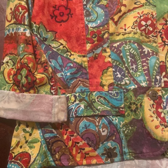 Beautiful floral embellished  Blazer / Top Chico’s  size 1 - Picture 2 of 4